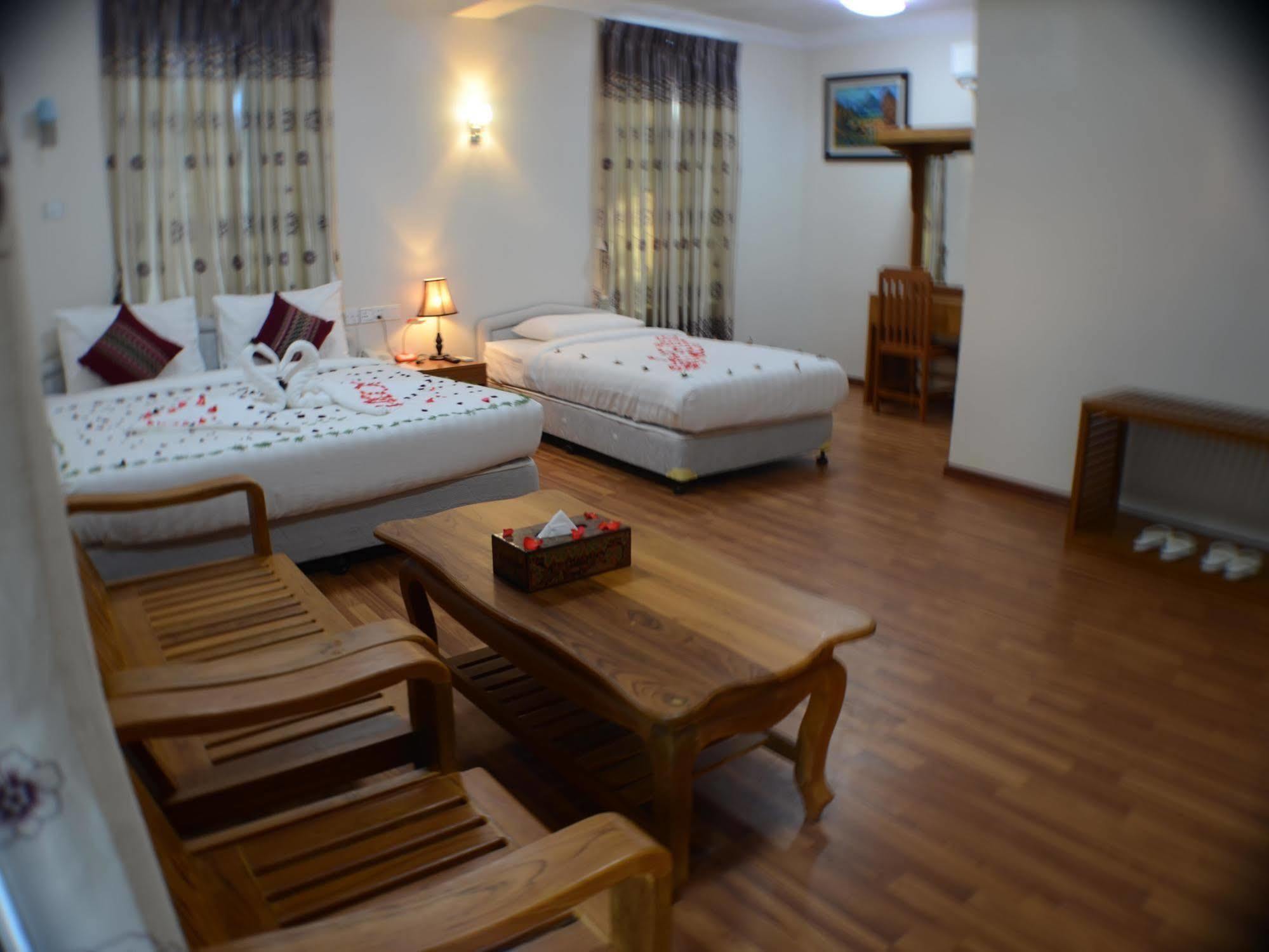 Manisanda Hotel Bagan Ngoại thất bức ảnh